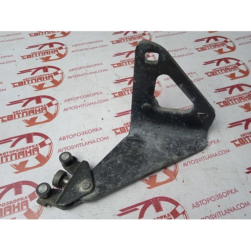 Ролик нижний сдвижной правой двери Opel Vivaro 2007-2014 91165708